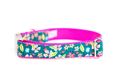 Green and Fuchsia Collar